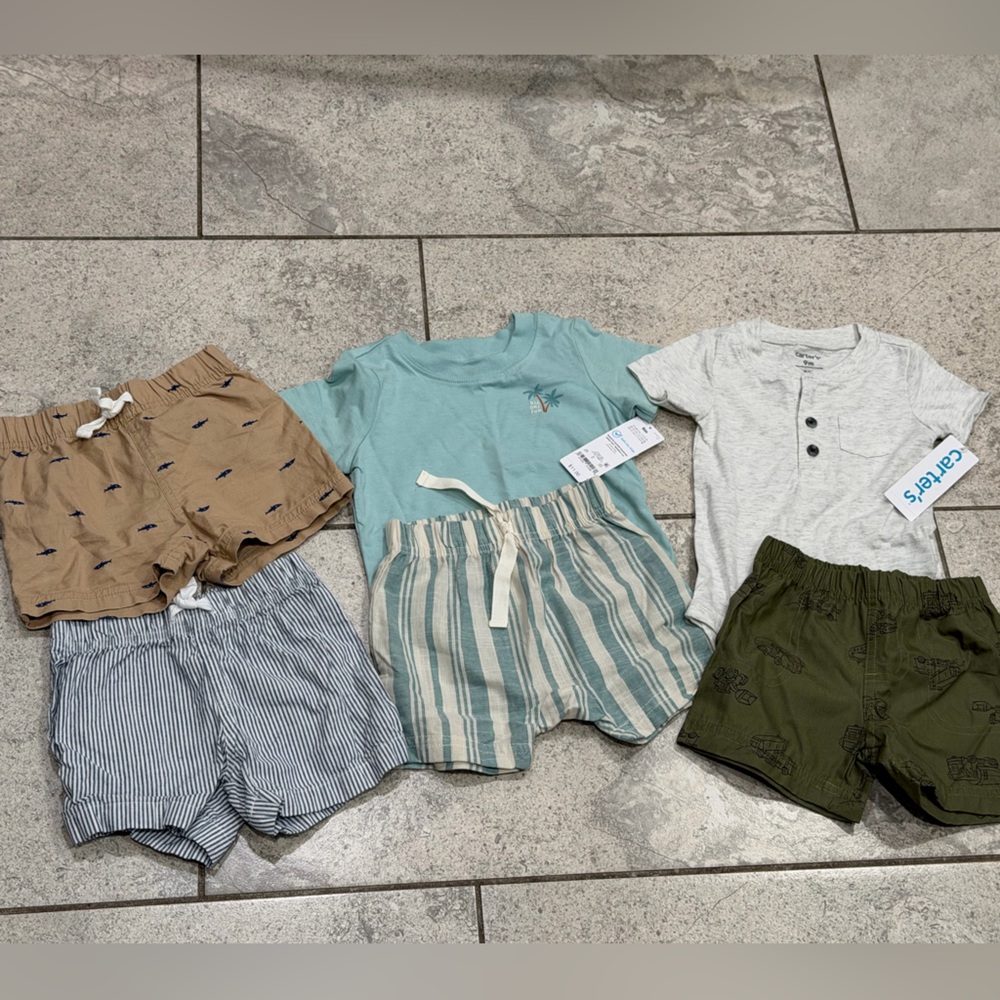 New and Like New- Lot of 9 month baby clothes